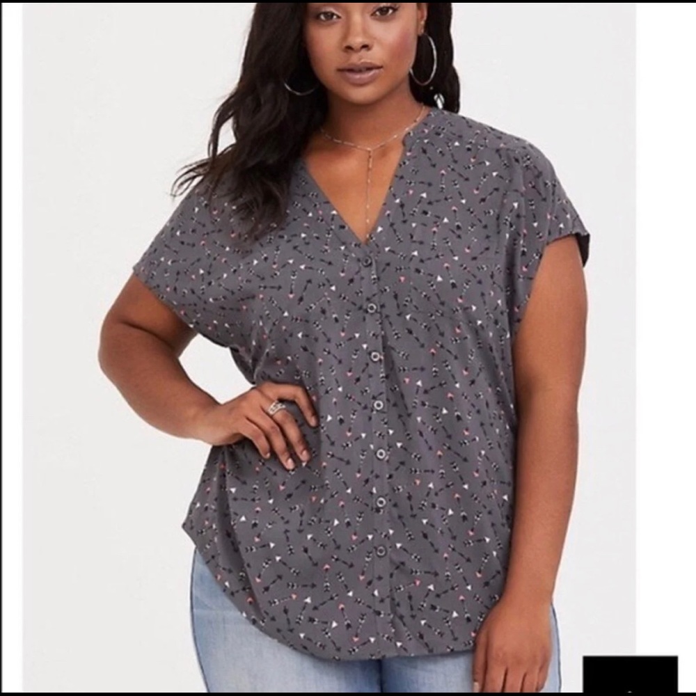 Torrid Button Down Arrow Top Size 2x - image 1